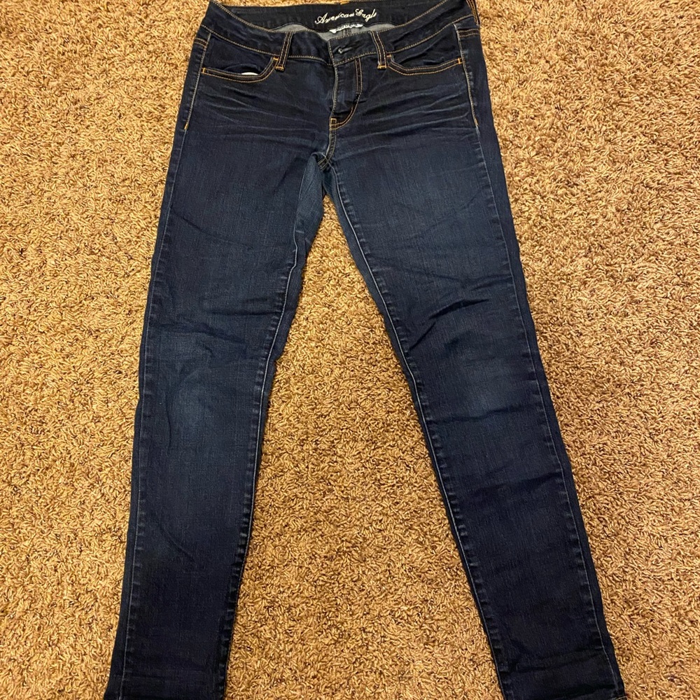 American eagle jeggings in dark wash. Size 8.